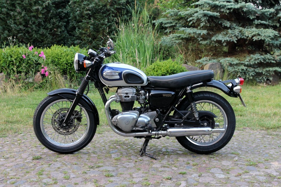 03_W650.jpg