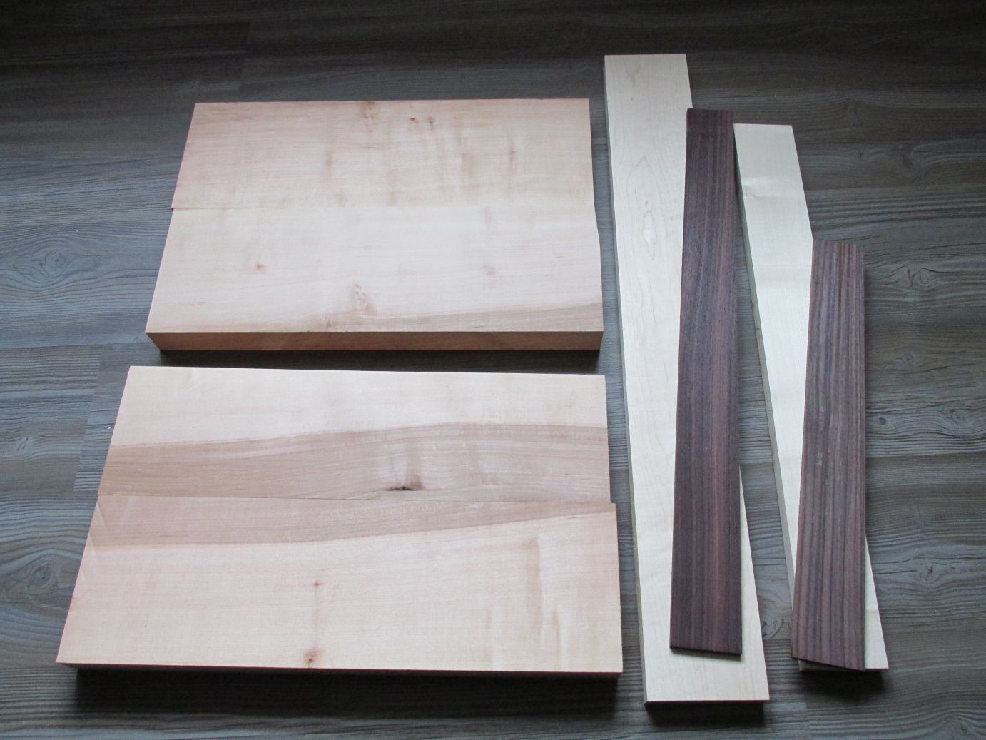 04 Holz (gehobelt).JPG