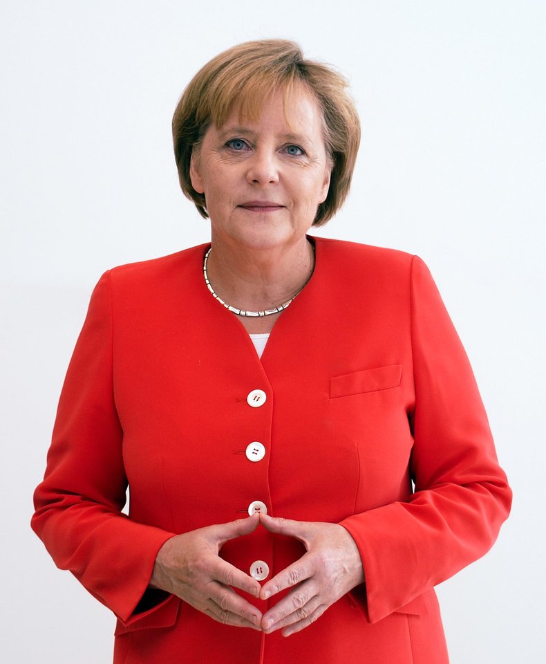 1200px-Angela_Merkel_Juli_2010_-_3zu4.jpg