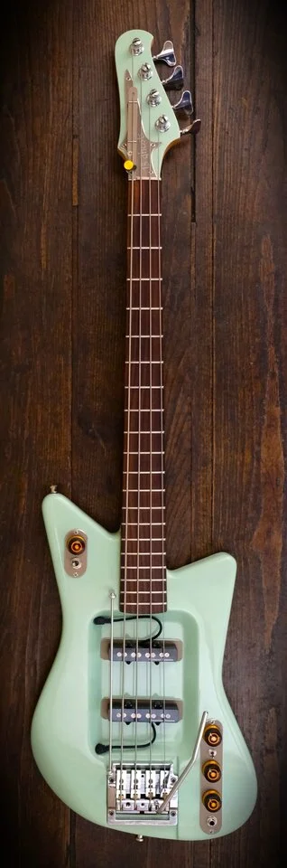 13ghosts_Float_Bass_1_01.webp