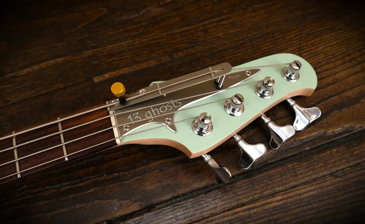 13ghosts_Float_Bass_1_02.webp