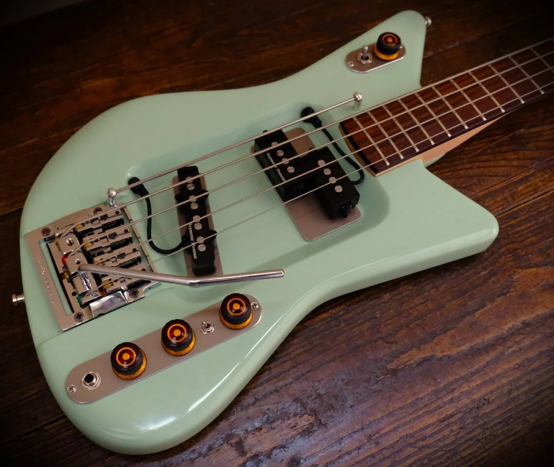 13ghosts_Float_Bass_1_03.webp