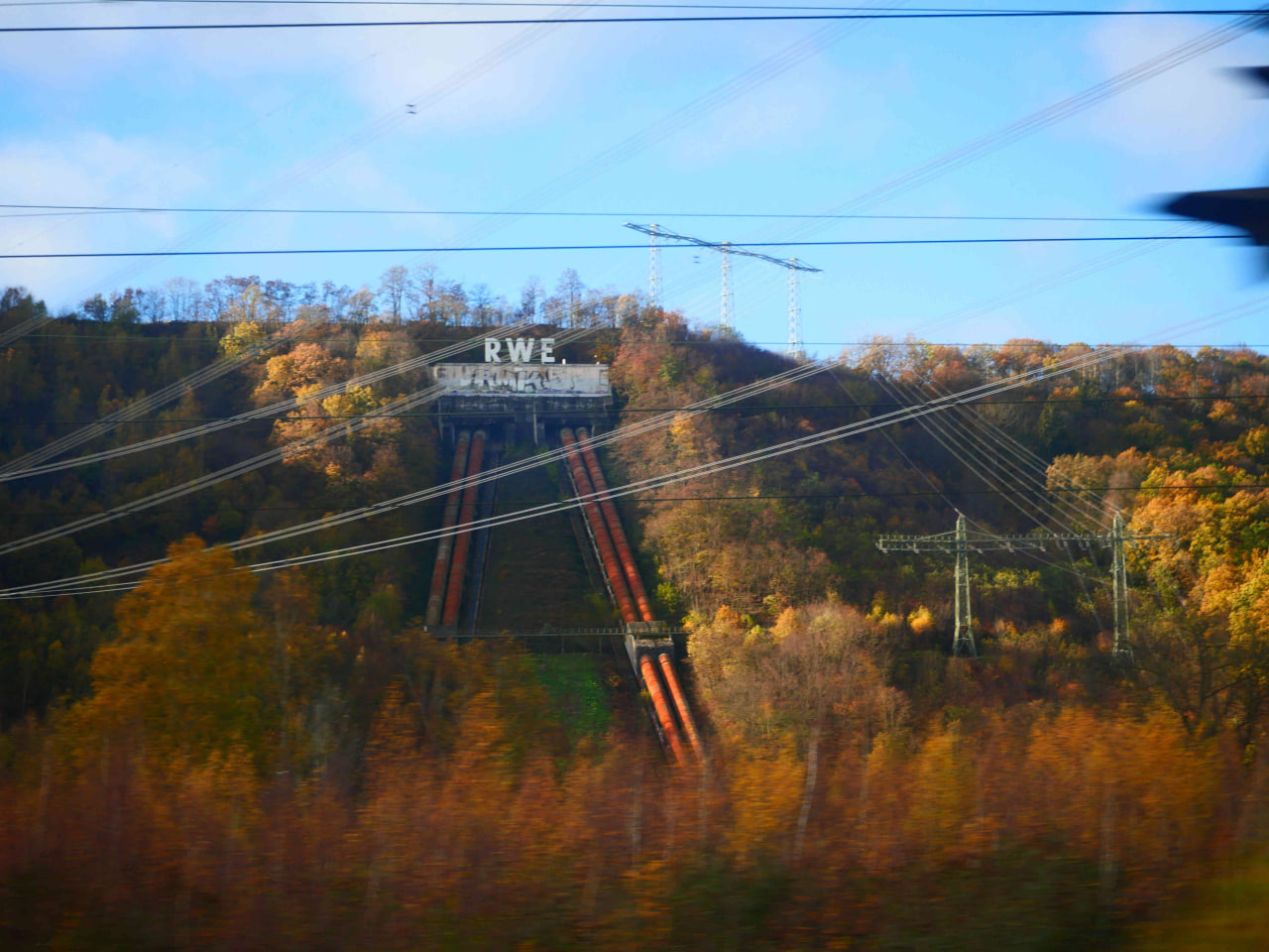 1675152053868.png