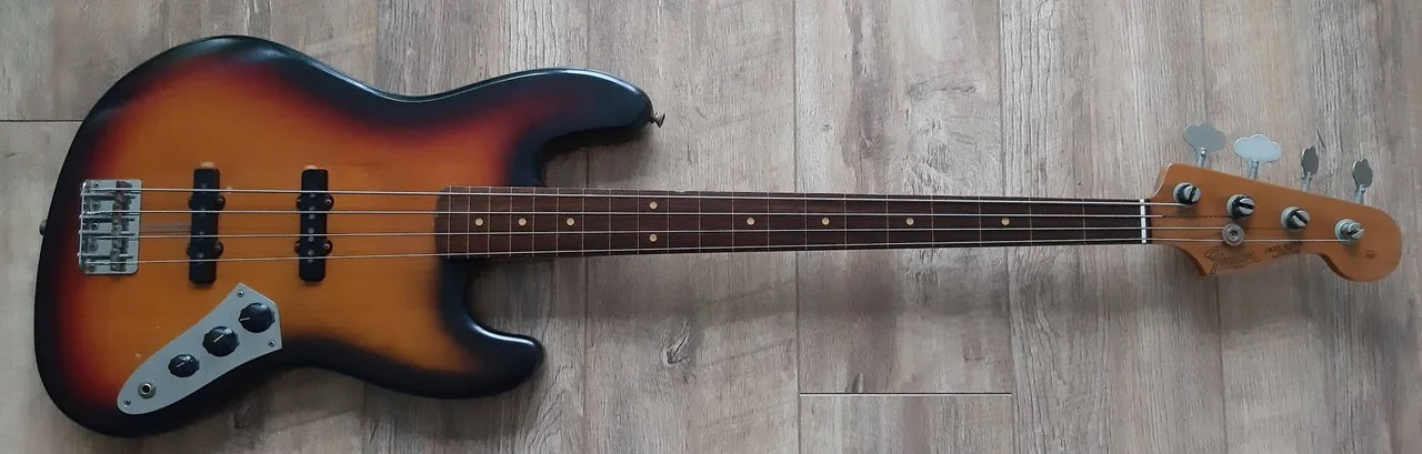 1990 Fender Custom shop fretless Jazz Bass.webp