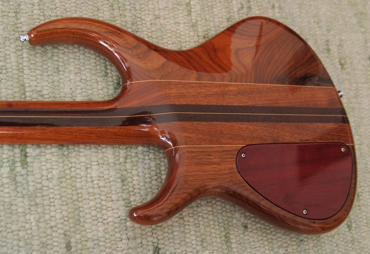 2010_10070050 (2).webp