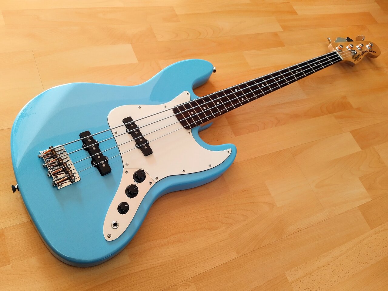 2021 PC Jazz Bass Baby Blue.jpg