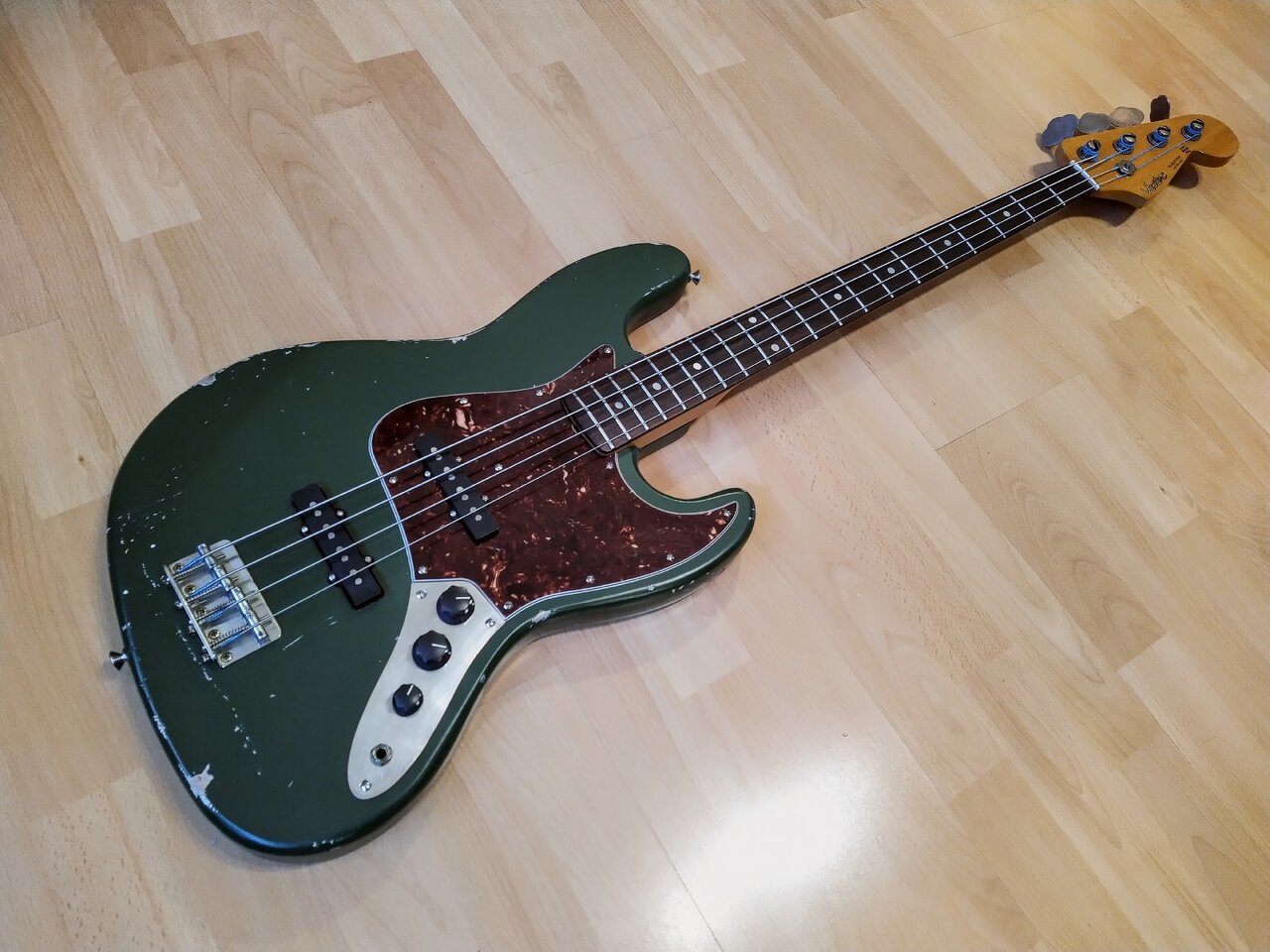 2021 PC Jazz Bass The Grinch.jpg