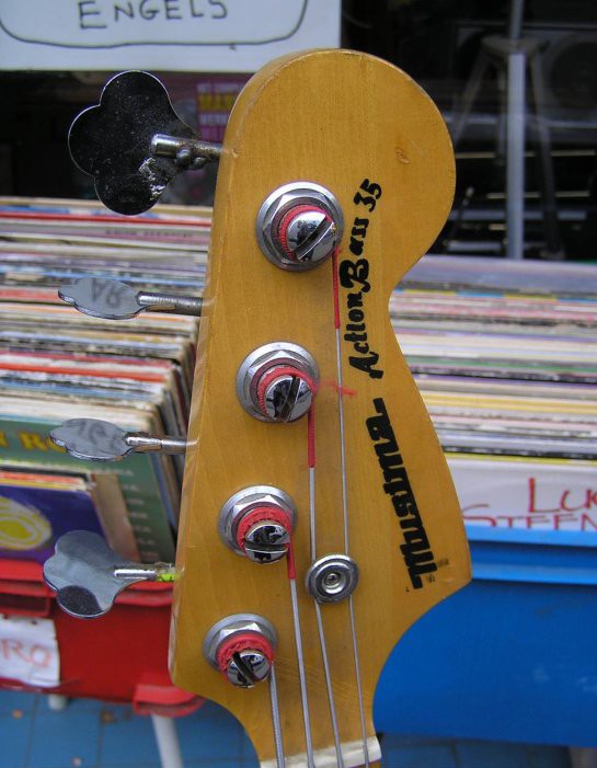328806772_3-musima-action-bass-35-jaren-70.jpg