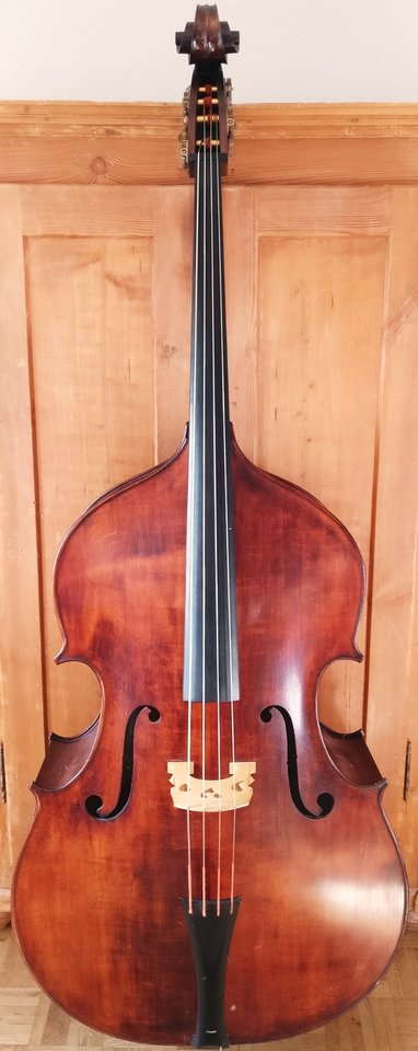 53867--katalog--12--Thomas-Martin-Ruggeri-Kontrabass-in-Koeln--_--274--689.jpeg