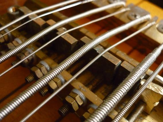 8string-Bridge.jpg