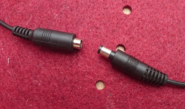 9V Stecker.jpg