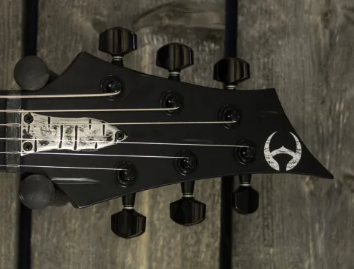 Ahto headstock.PNG