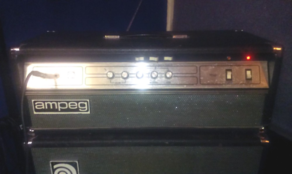 AMP.JPG