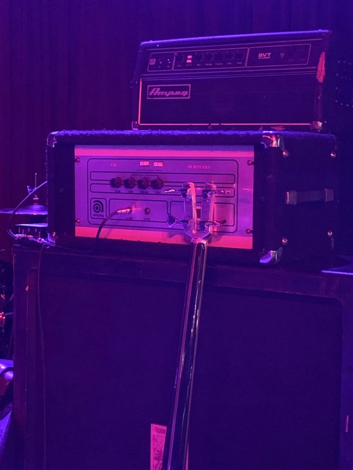 Ampeg_V6JPG.jpg