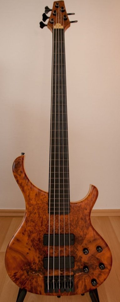 Base X 5 Fretless bass Tuja-Decke 36135_big.JPG