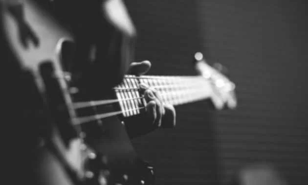  Spieltechnik: Eine Frage der Haltung  