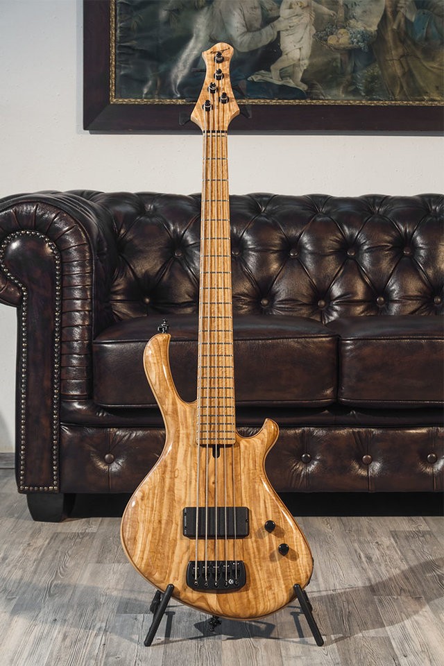 Bass.jpg