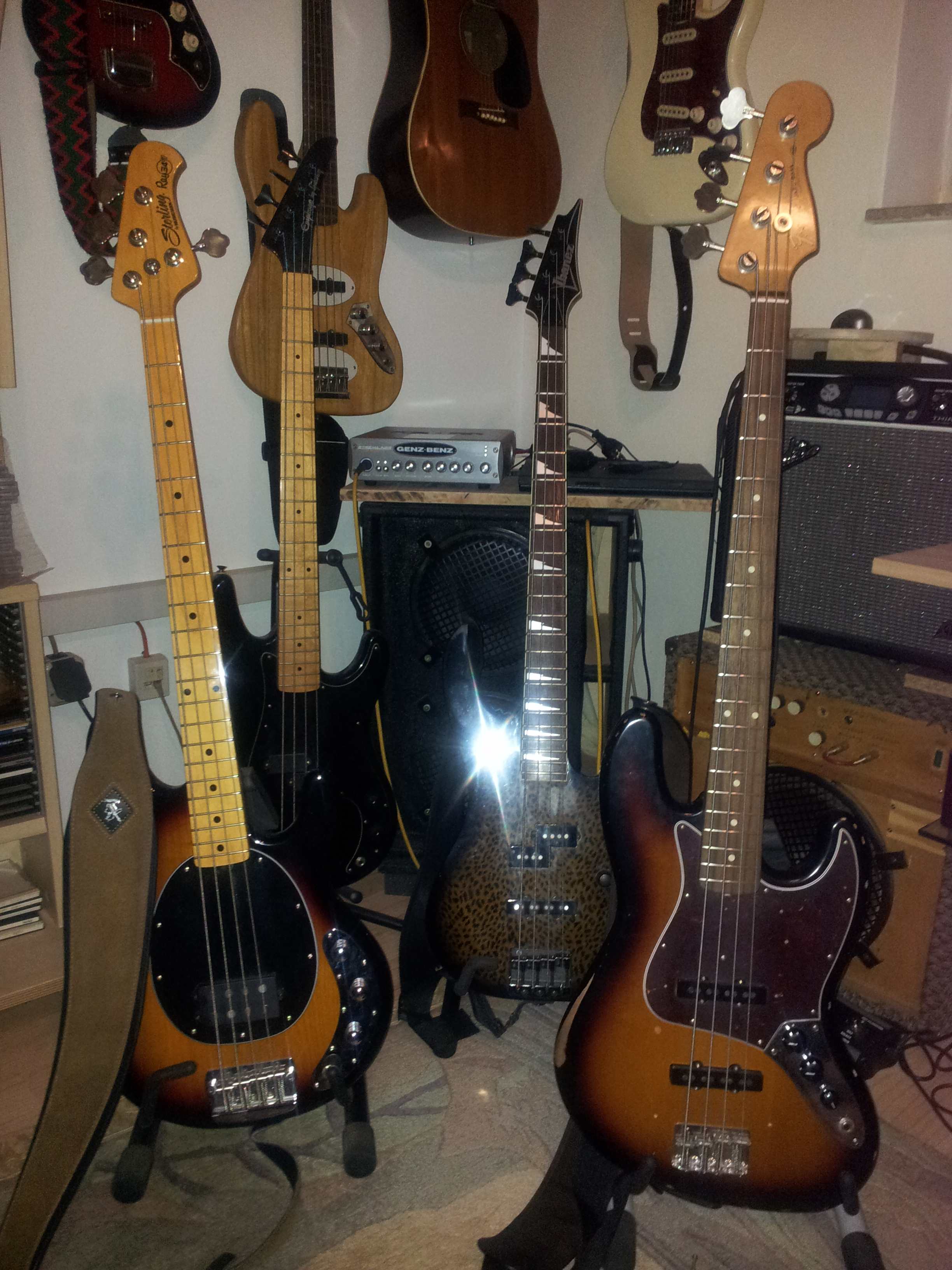 Bass1.jpg