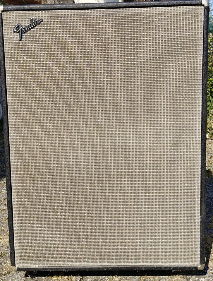 bassman Front 2.jpg