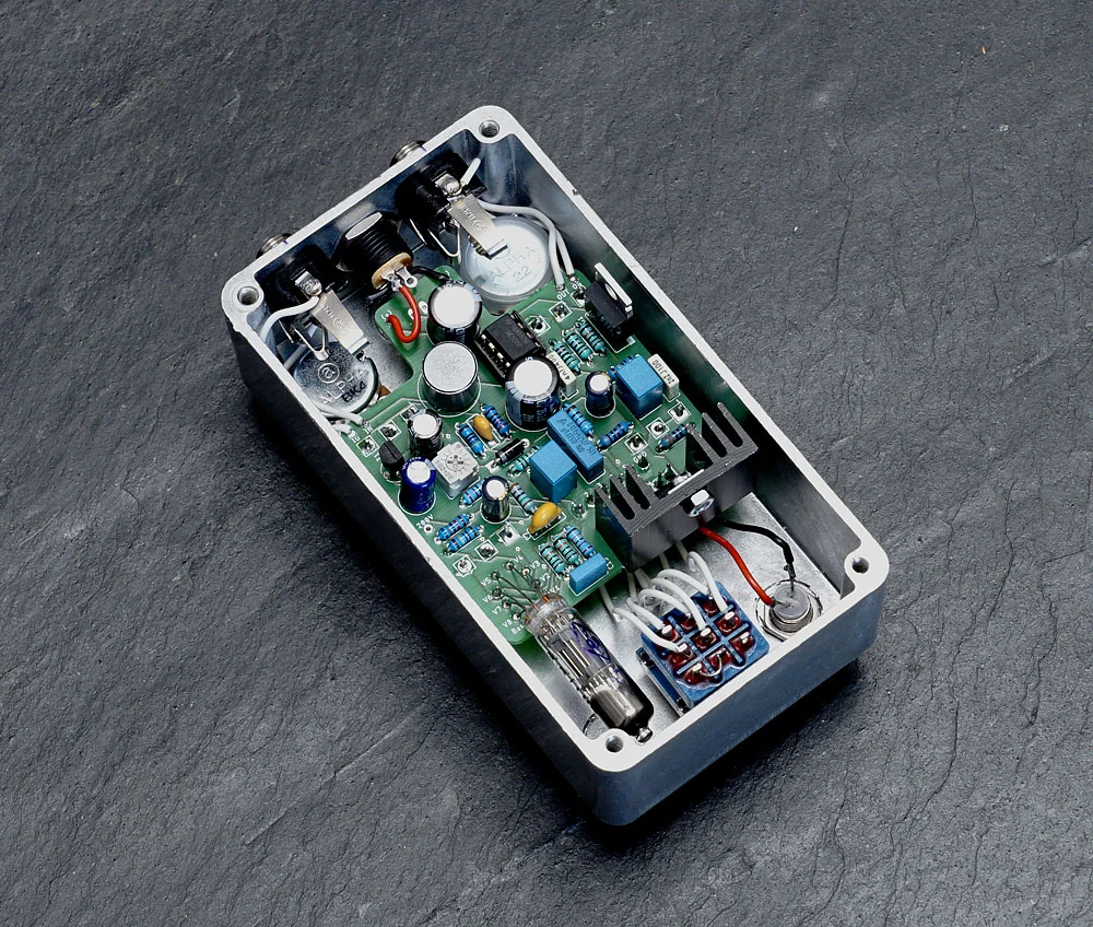 bassman_pre_open.webp