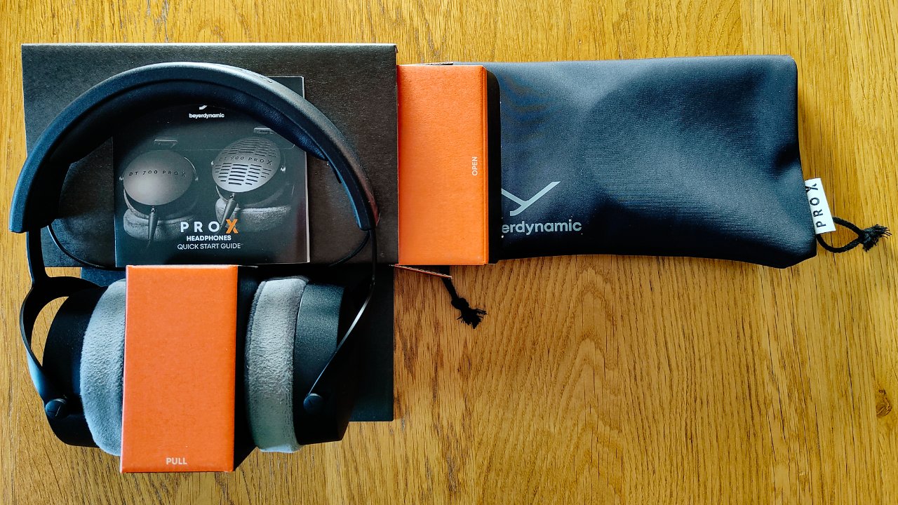 Beyerdynamic DT 700 Pro X (10).jpg