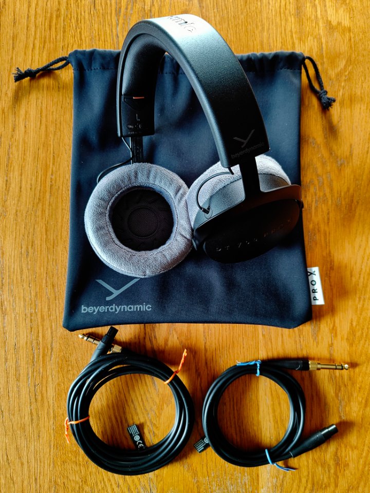 Beyerdynamic DT 700 Pro X (6).jpg