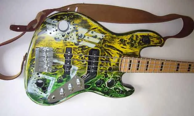 Pimp My Squier: Biohazard Jazz Bass 