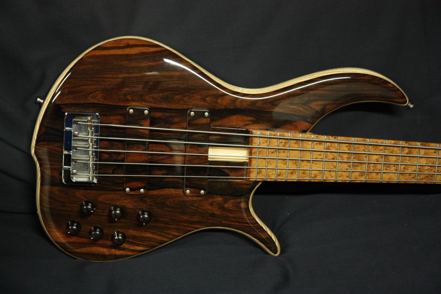 bodyfront01.JPG