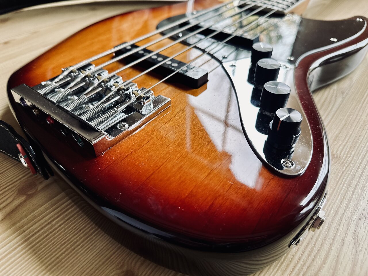 Bridge & Knobs.jpg