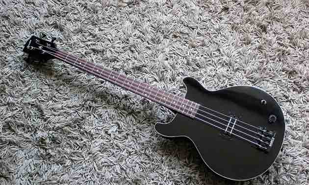 brooks-eb-rbl-bassic.jpg