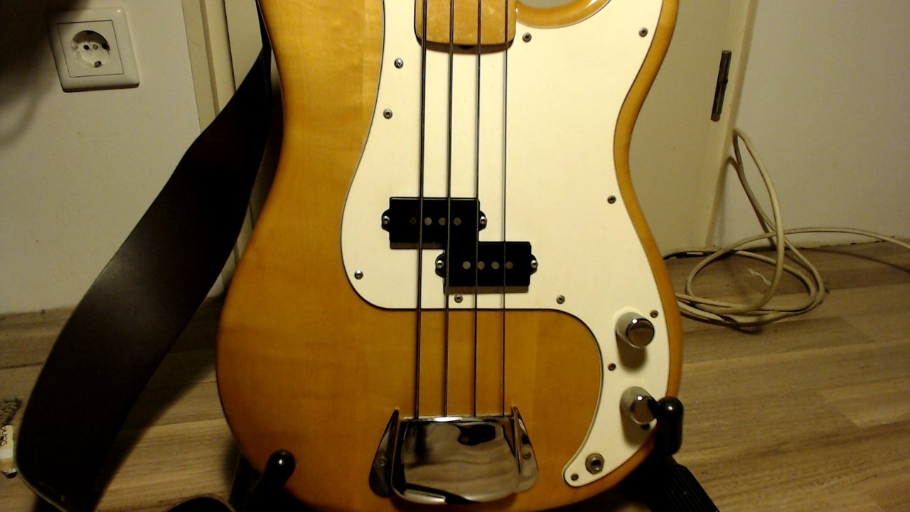 Custom Bass (2).jpg