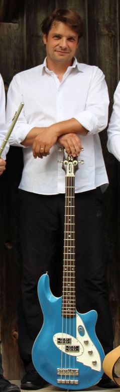 D-Bass.JPG