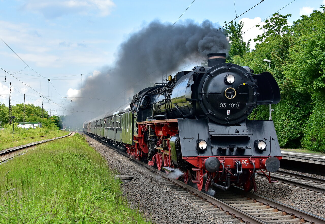 D72_2357a.JPG