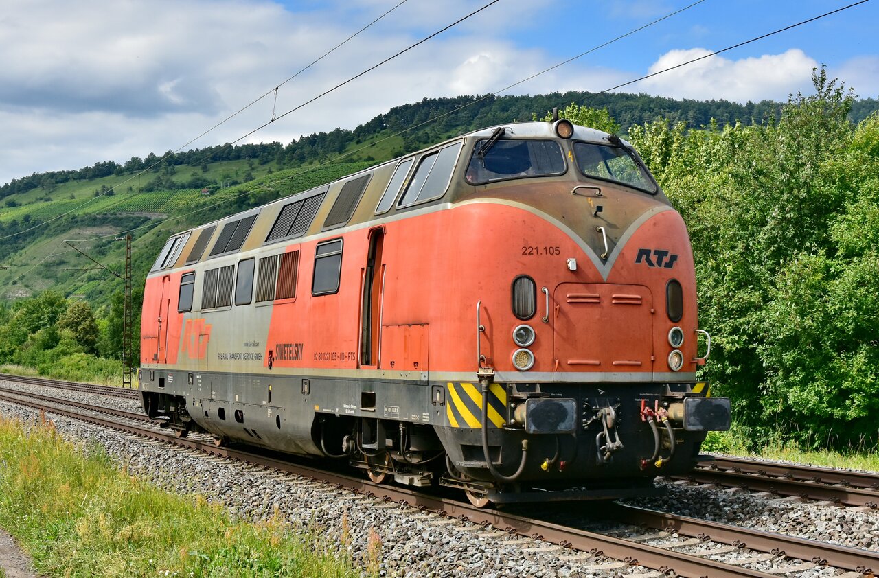 D72_5650a2.JPG