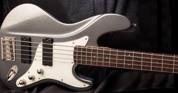 Dean-Zelinsky-Mule-Bass-body-600x315.jpg