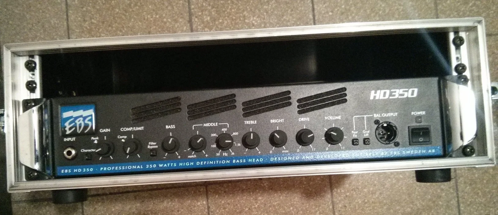 EBSHD350_Front_01.webp