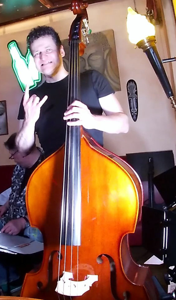 echzell_bass.jpg