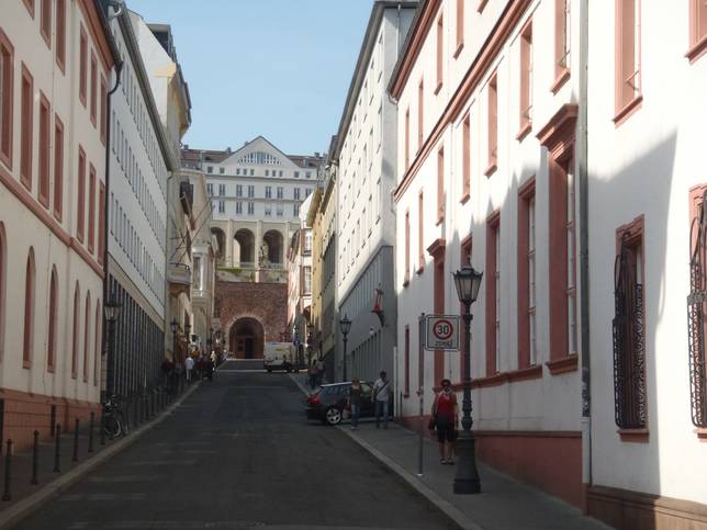 Emmerich-Josef-Straße in Mainz.jpg