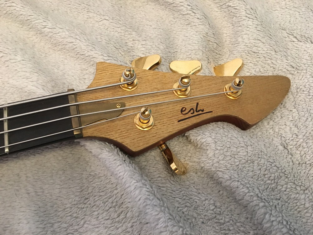 eshbass_kopfplatte.JPG