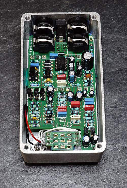 f800b_125b_open.jpg