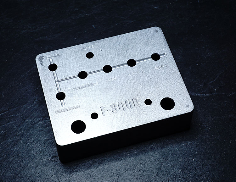 f800b_enclosure.jpg