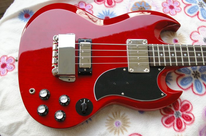 f8t69p409n1.jpg