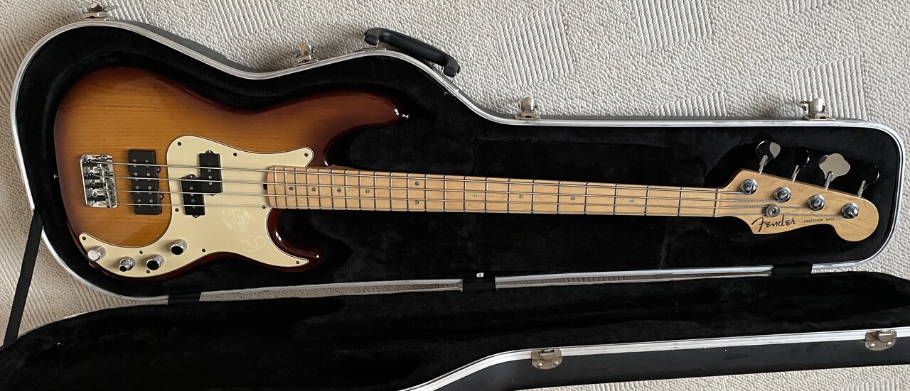 Fender AM Deluxe.jpg