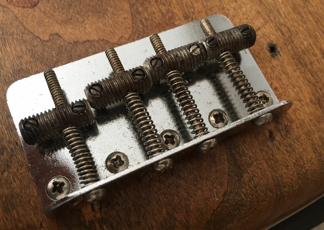 Fender-bridge.jpg.png