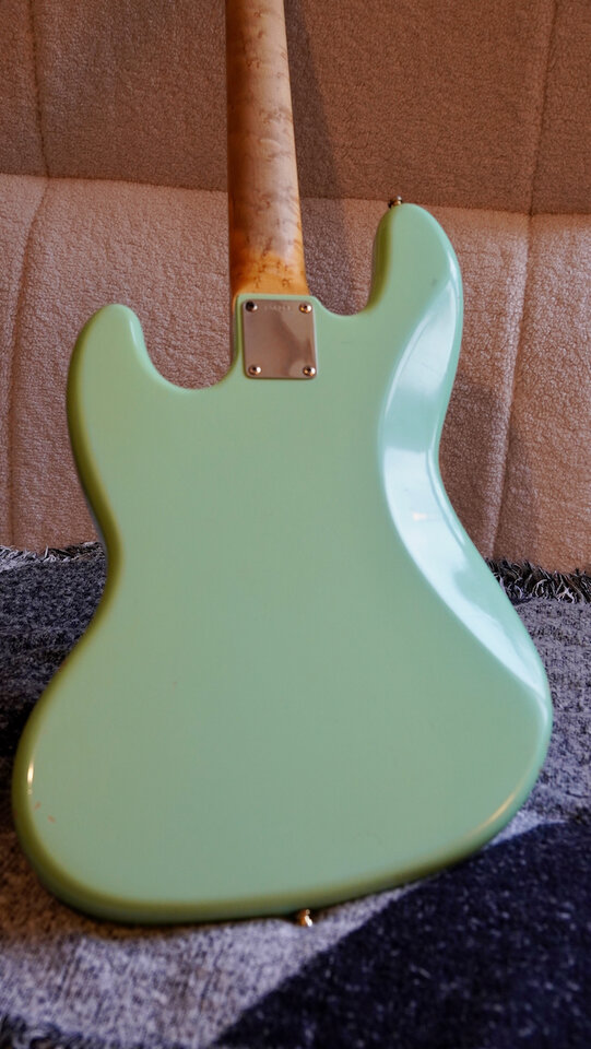 Fender CS60 Jazz Bass Relic - 8.jpeg
