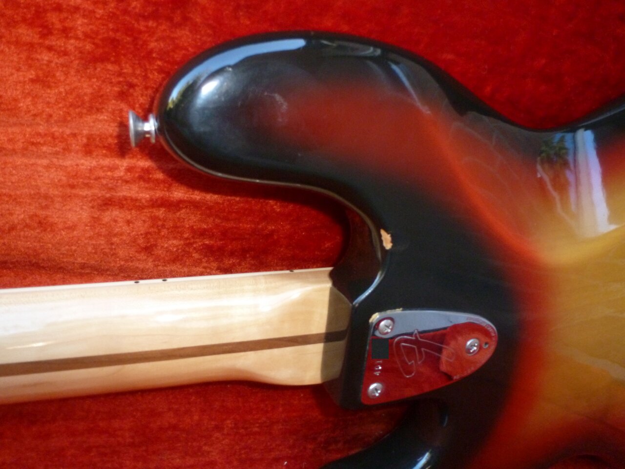Fender Jazz Bass 1973 04.jpg