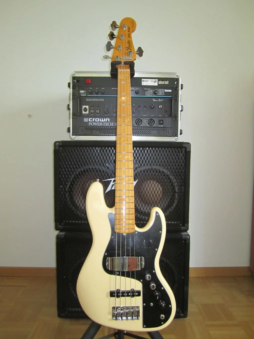 Fender Marcus Miller Jazz Bass V (Five String).webp