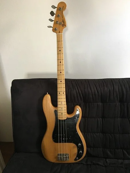 Fender PB-76.webp