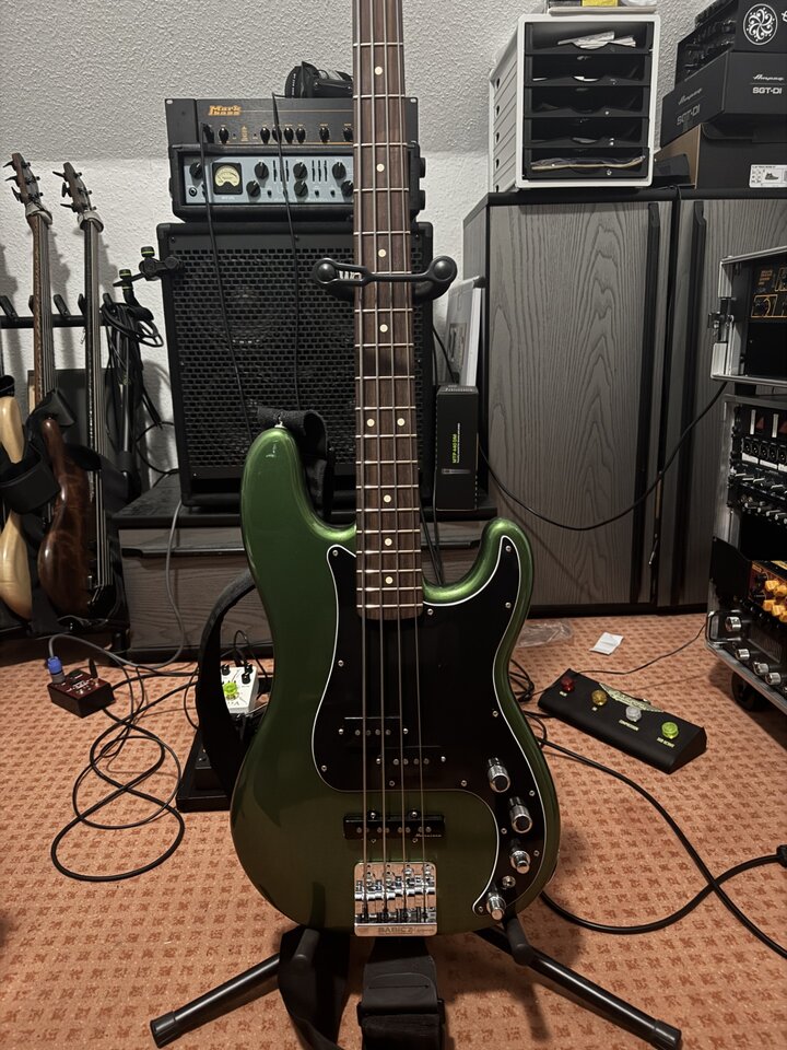 Fender PJ.jpg