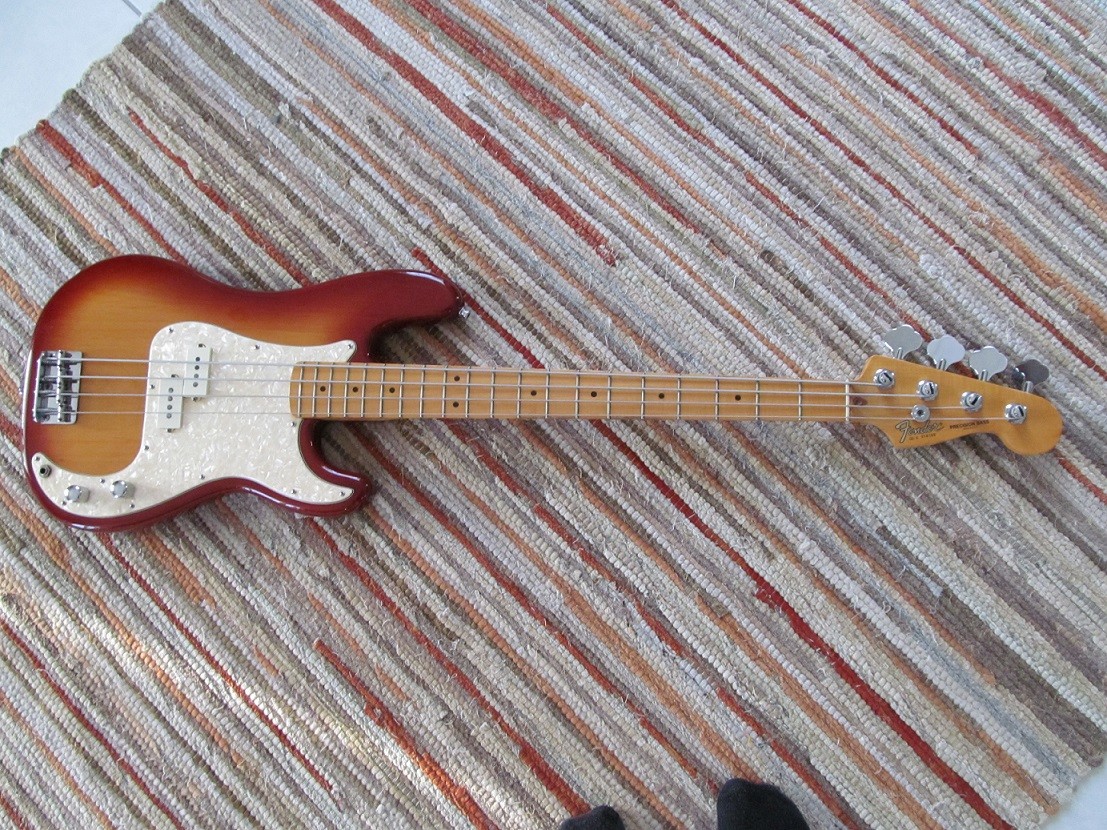 Fender Preci Ganz.jpg
